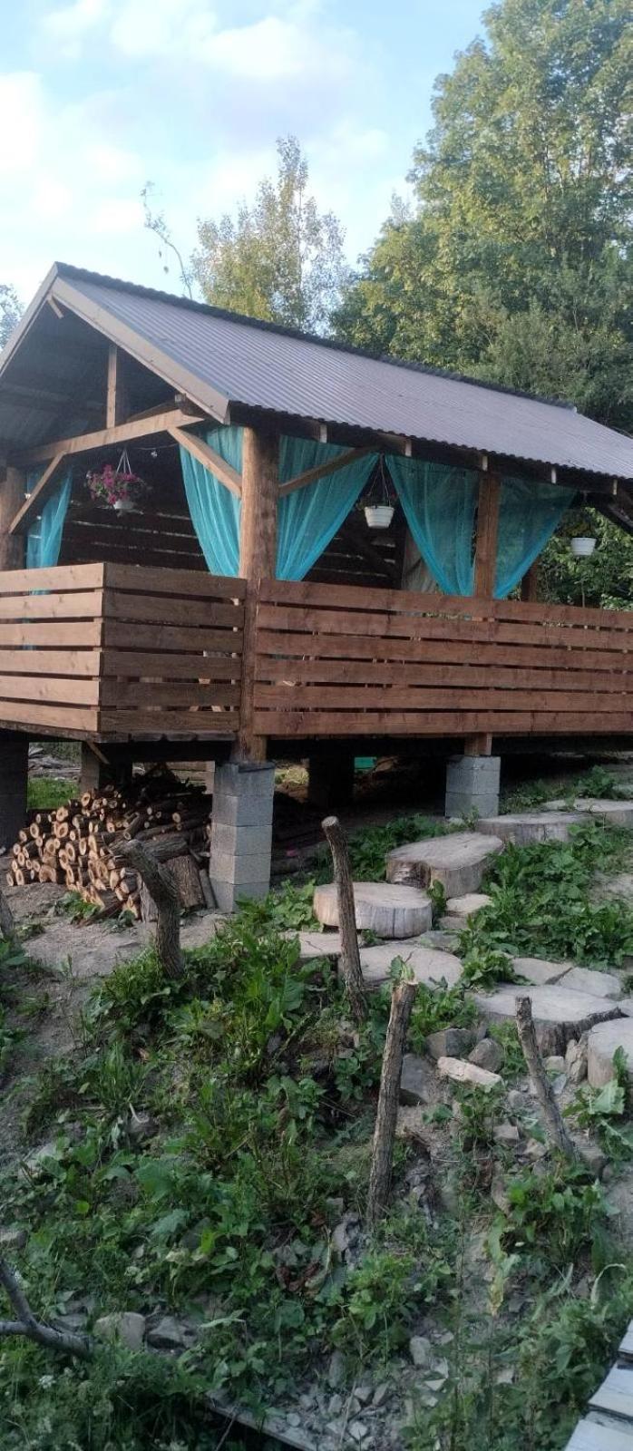 Gostynnyi Dvir U Marichky Lazeshchyna Exterior foto
